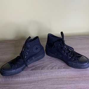 Converse Chuck Taylor High Top Sneakers Men’s 5 women’s 7 Black